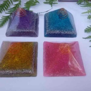 003 Piramide mediana 20x17