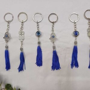 33-Llavero con flecos