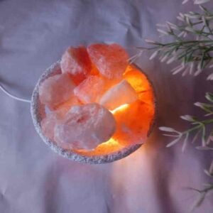 040-Cuenco piedra con sal y kit electrico